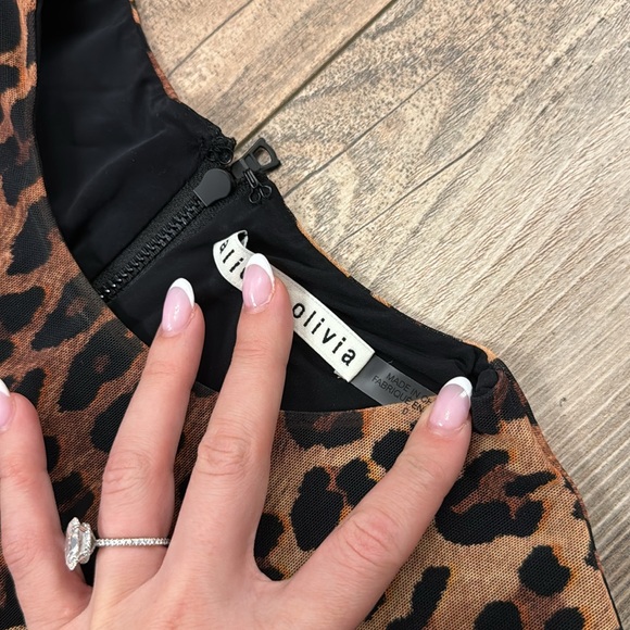 Alice + Olivia Delora Midi Dress Leopard Print - Picture 3 of 5